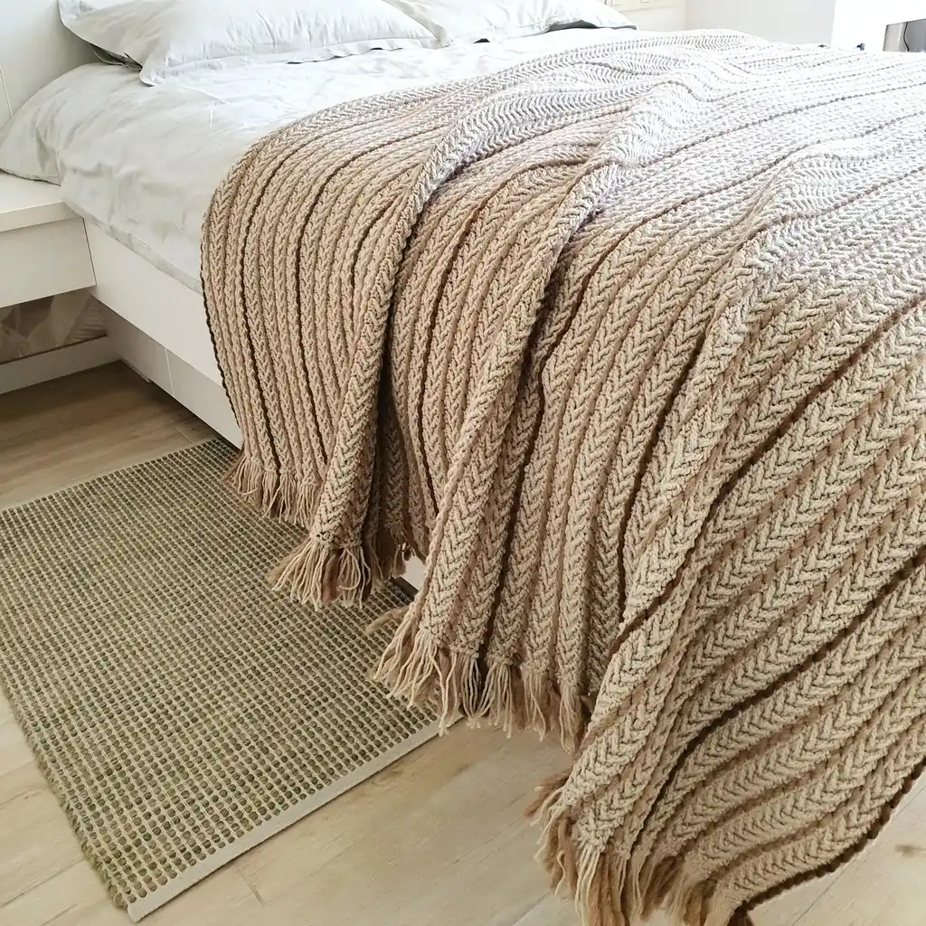 Osin handmade Crochet throw blanket in blended wool, machine washable home textile.