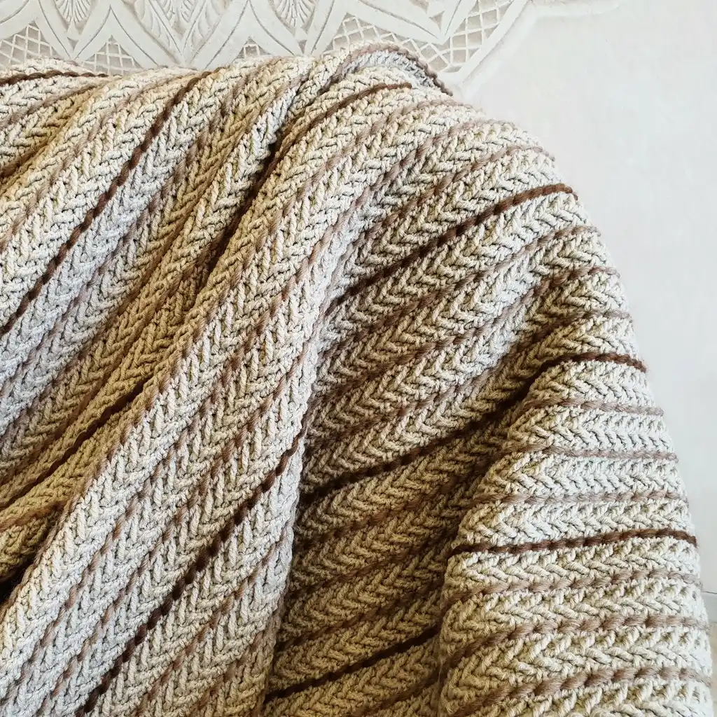 Osin handmade Crochet throw blanket in blended wool, machine washable home textile.