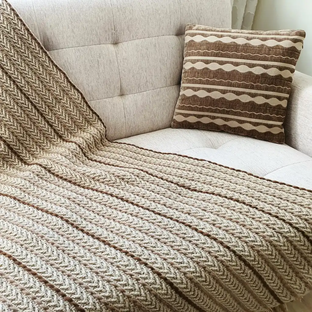 Osin handmade Crochet throw blanket in blended wool, machine washable home textile.
