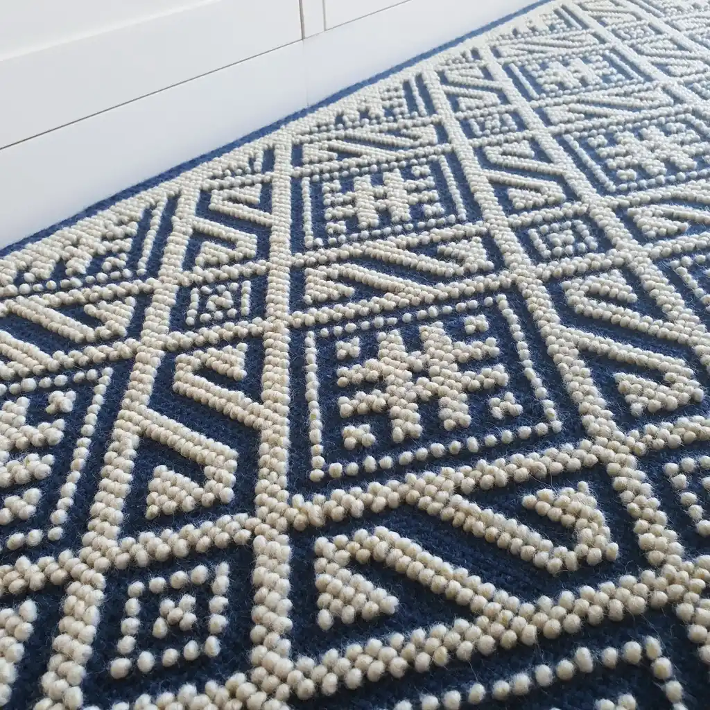 handwoven wool rug featuring traditional Ukrainian weaving techniques.