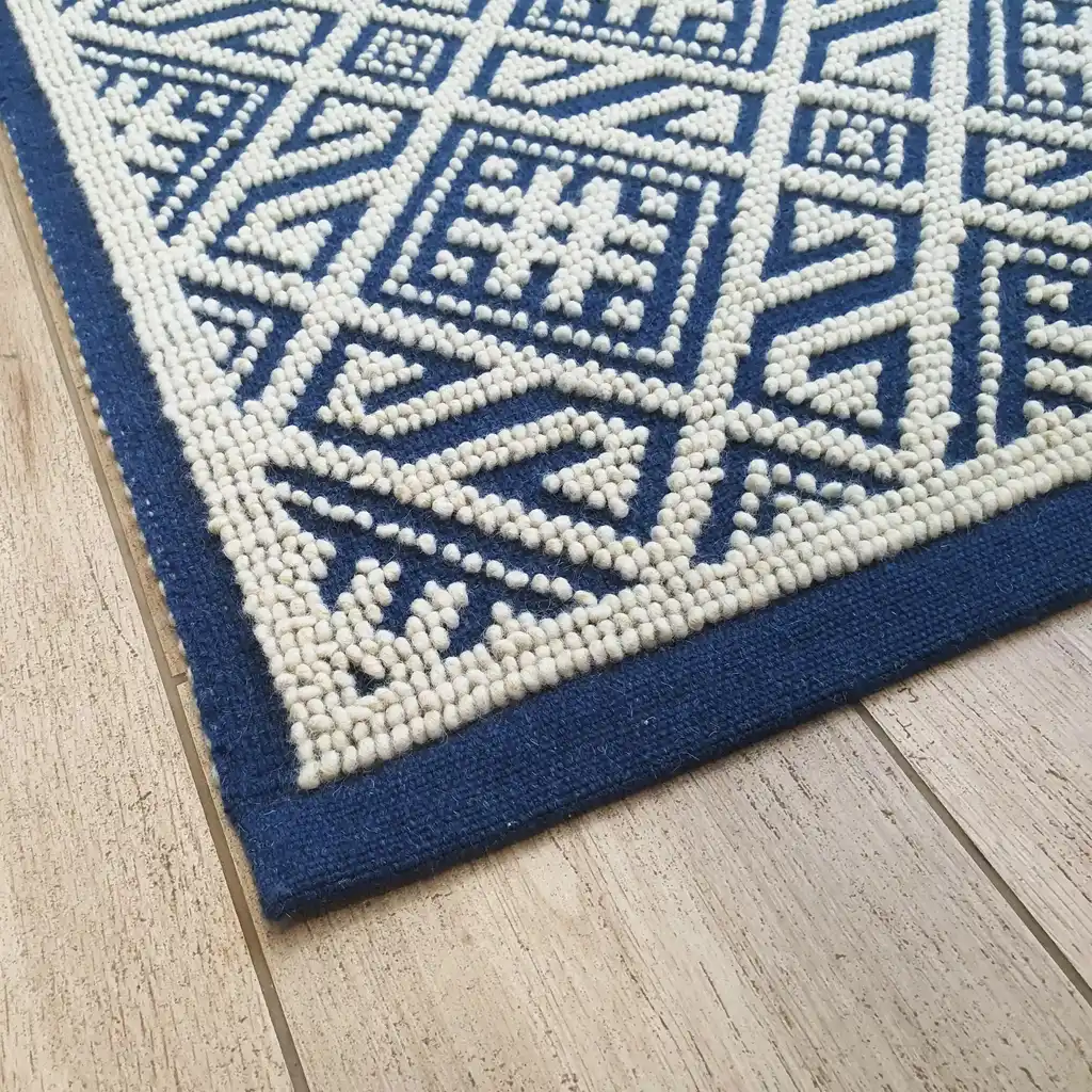 handwoven wool rug featuring traditional Ukrainian weaving techniques.