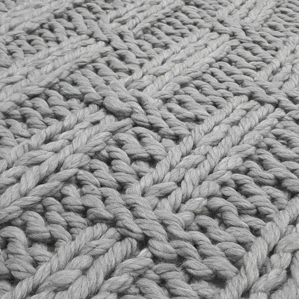 chunky wool yarn, premium thick knitting yarn.