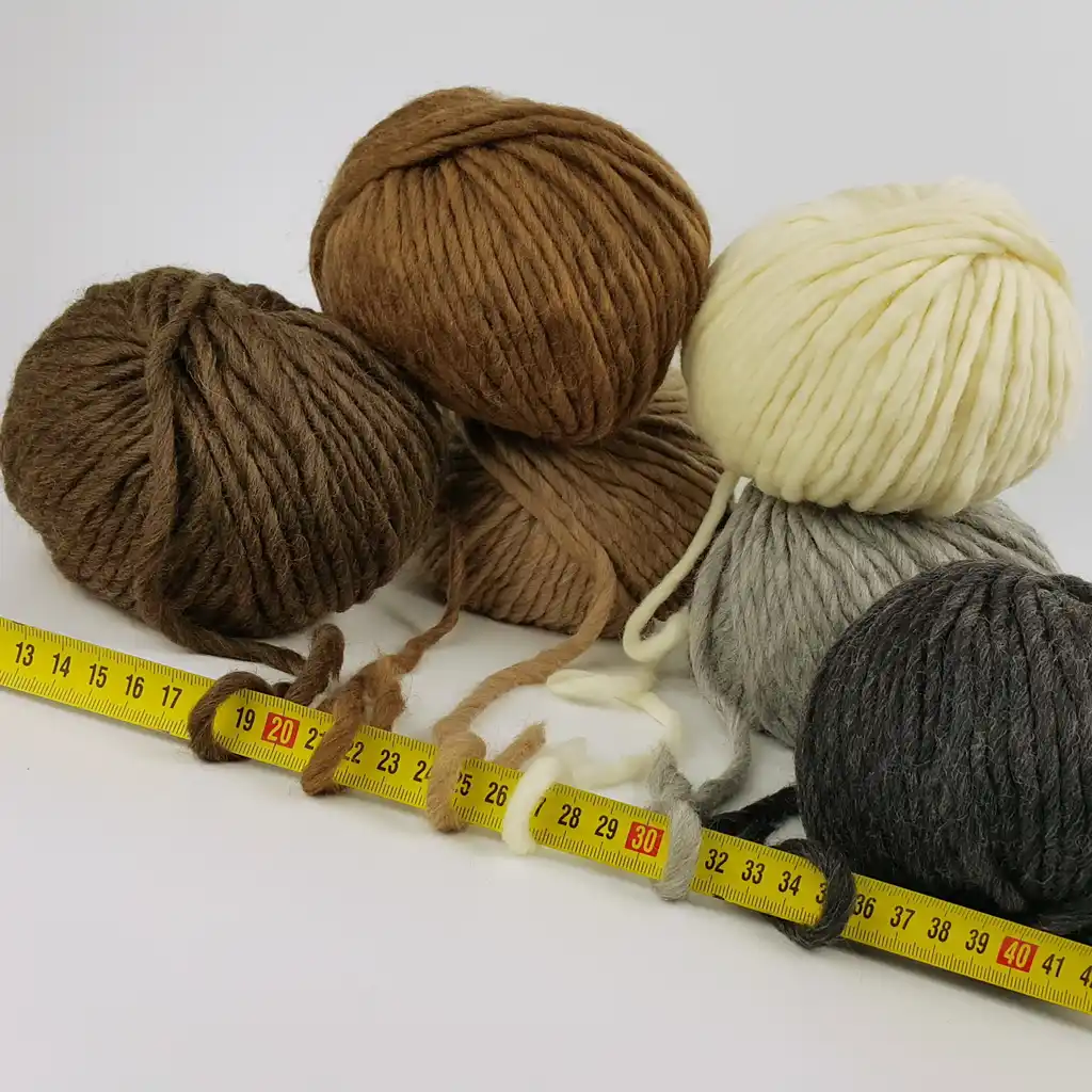 premium merino wool yarn, chunky knitting crochet natural fiber.