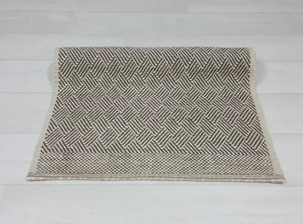 Hopak handwoven wool rug 63x133cm traditional Ukrainian craftsmanship