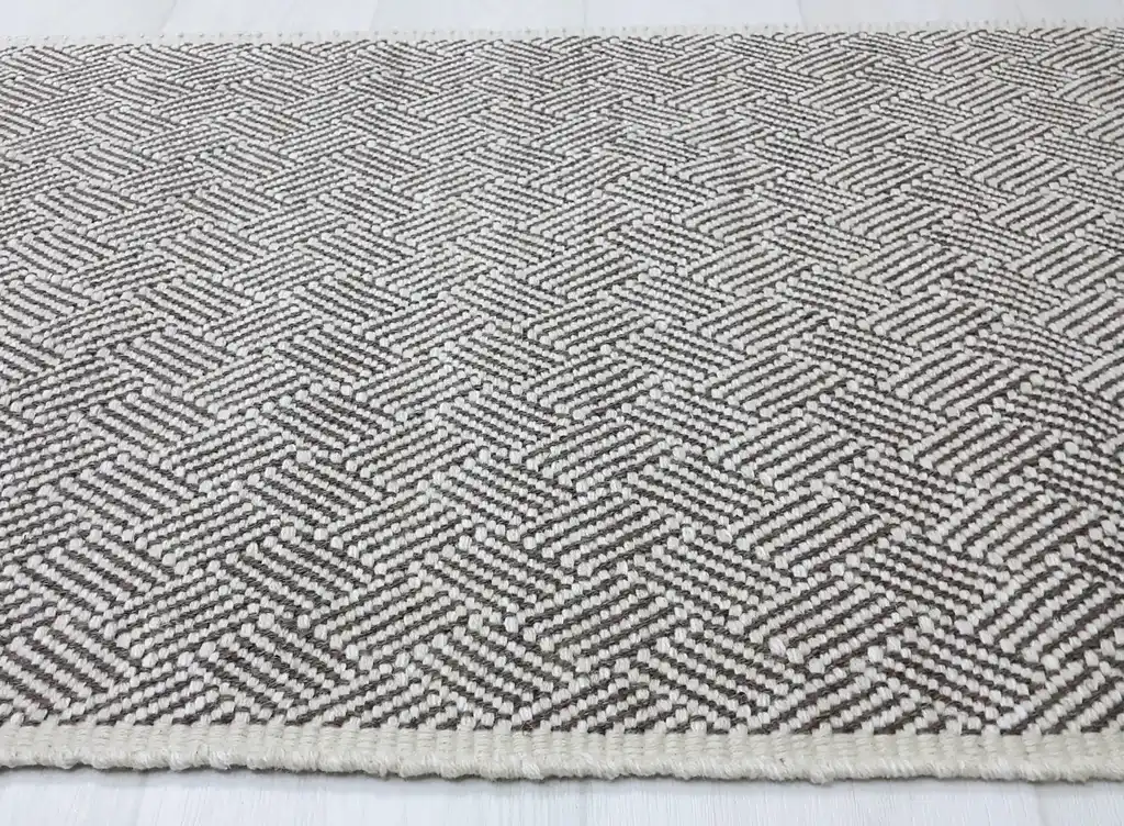 Hopak handwoven wool rug 63x133cm traditional Ukrainian craftsmanship
